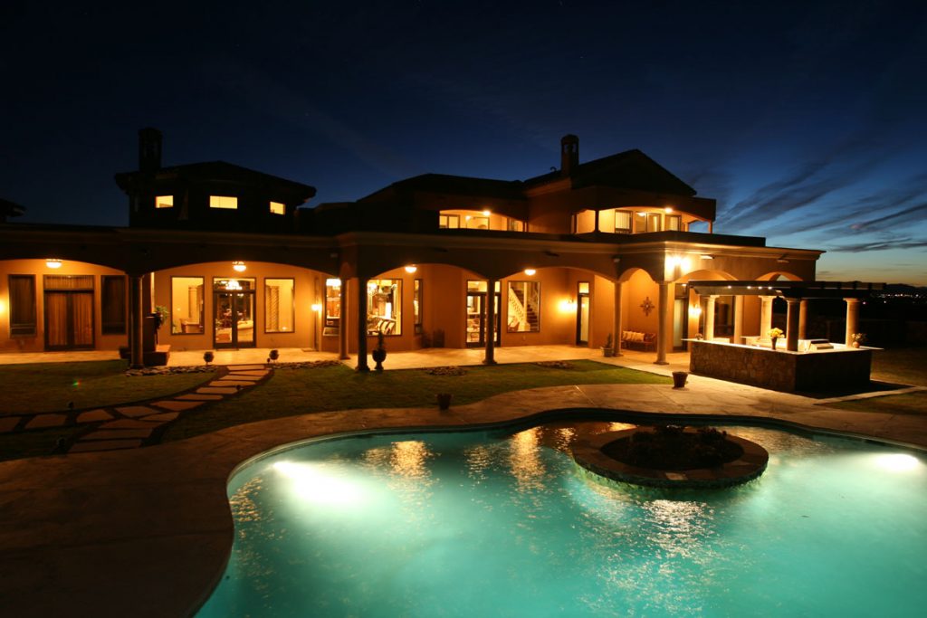 rec-outdoor-pool rec-outdoor-pool